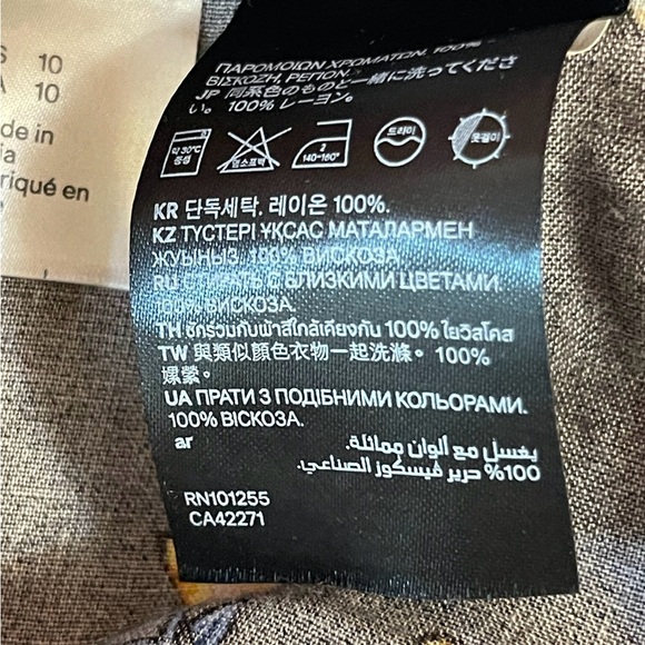 H&M Divided Wrap Skirt Black Floral Straight Size 10 - Picture 8 of 10